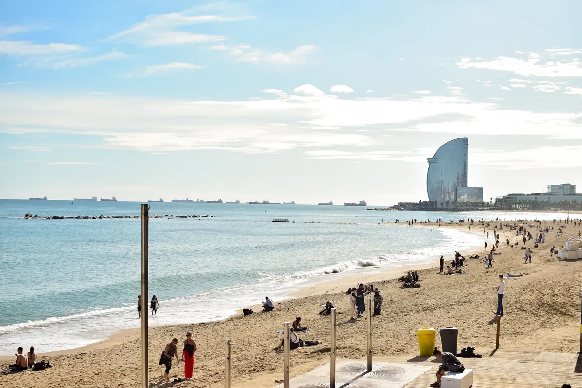 SPIAGGIA DENTRO LA CITTÀ